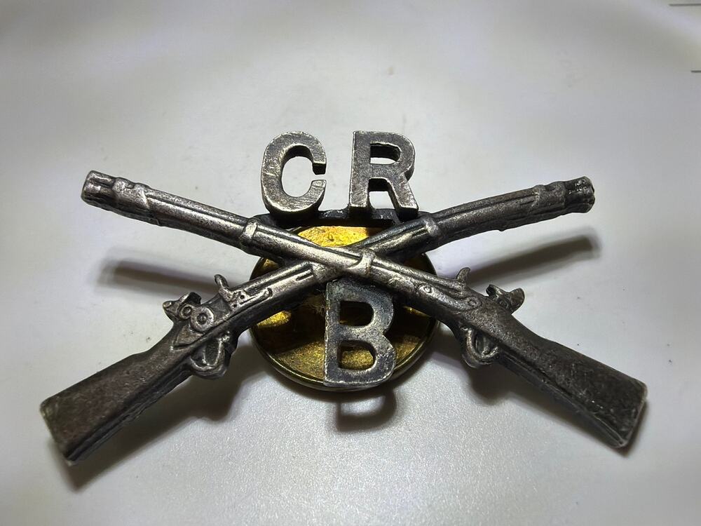 Vintage CRB Crossed Muskets Screwback Military Insignia Pin N.S. Meyer USA